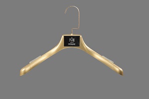 آویز لباس گرند سی کالر